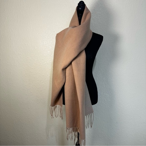 Two tone timeless classic  cashmere blend  scarf pashmina‎ wrap ruana - Picture 5 of 6